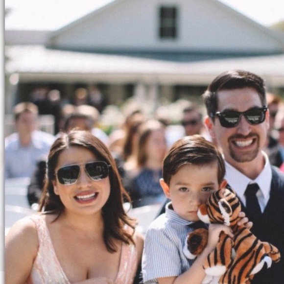 Meet your Posher, Debir - Picture 1 of 3